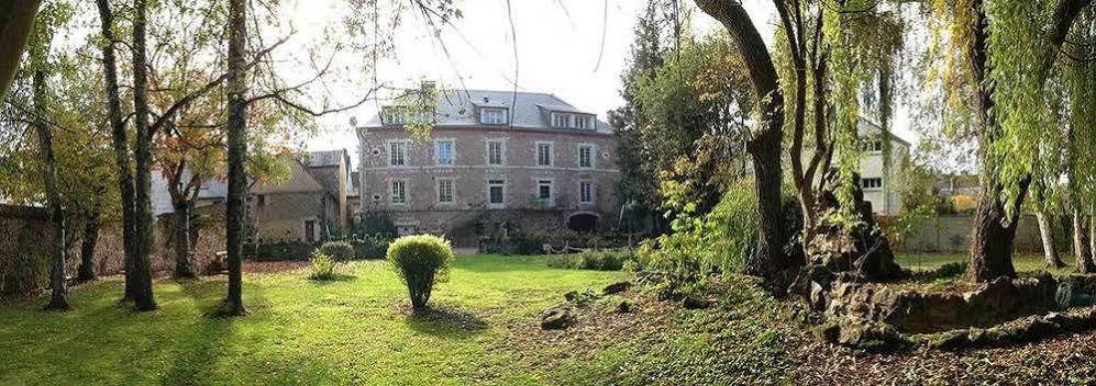 Logis - De L'abbaye 3* Thiron-Gardais